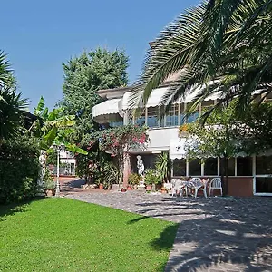 3* Hotel La Chandelle